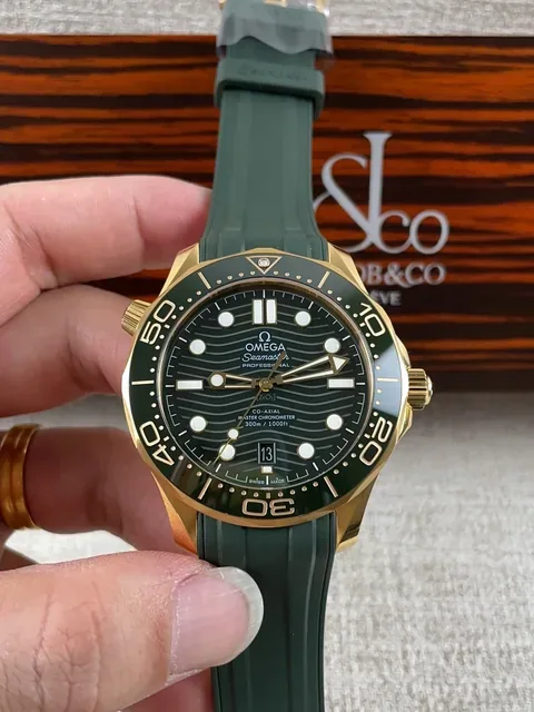 Omega Seamaster Diver 300M Green & Gold Super Clone | VS Factory