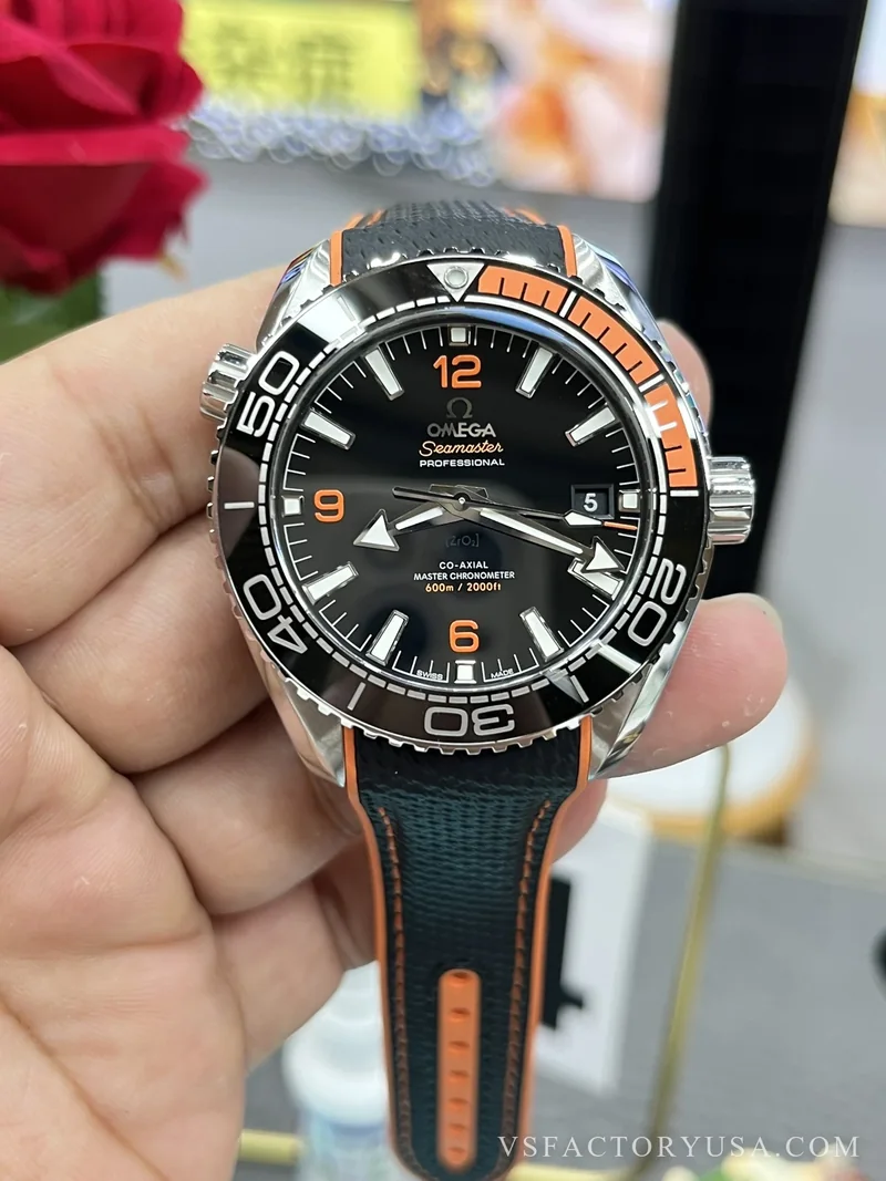 Omega Seamaster Planet Ocean 600M 43.5mm Black/Orange Dial 1:1 Super Clone