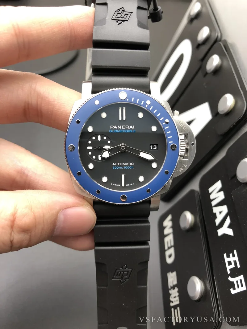 Panerai Submersible Azzurro 42mm PAM01209 1:1 Super Clone