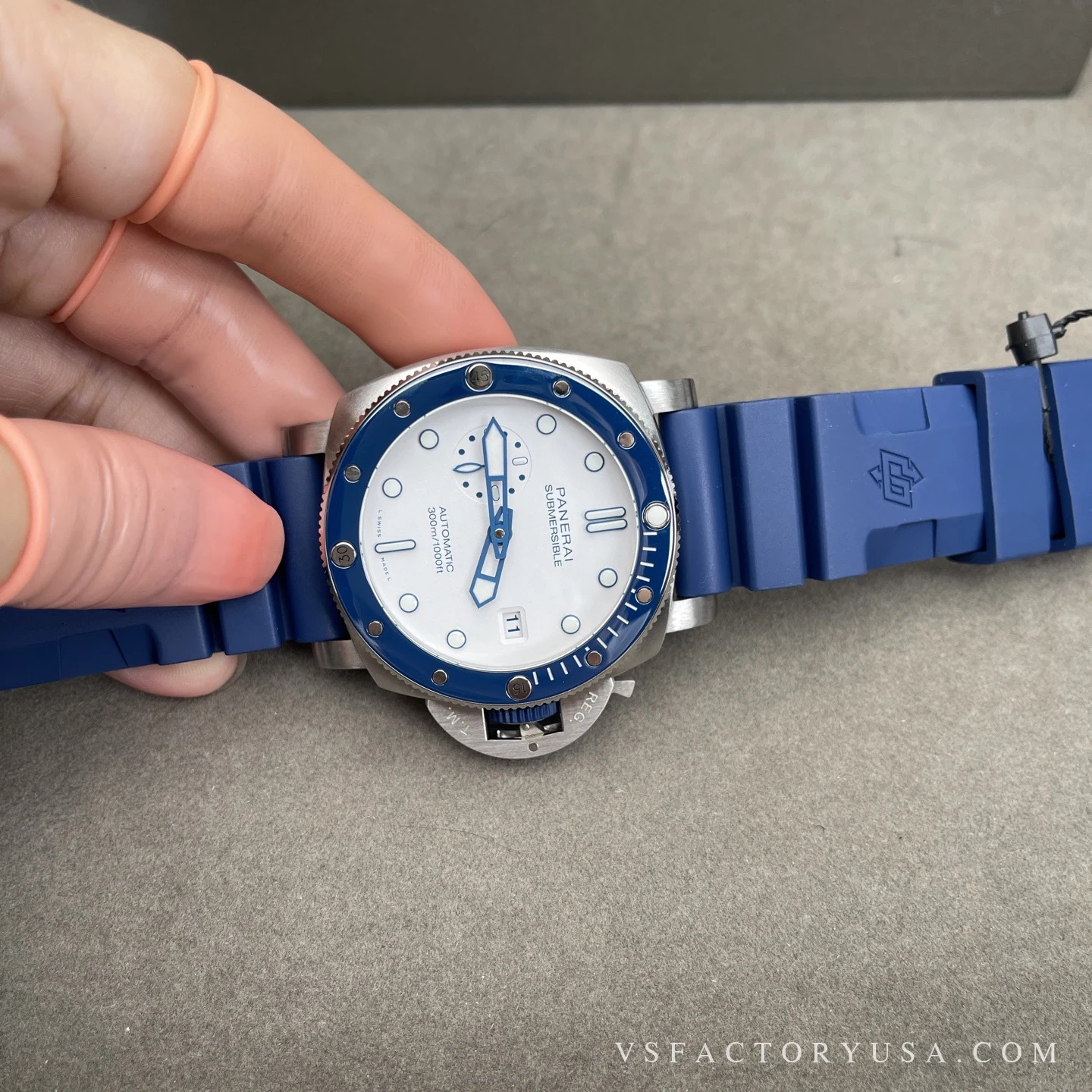 Panerai Submersible QuarantaQuattro 44mm Blue Super Clone | VS Factory — photograph 9