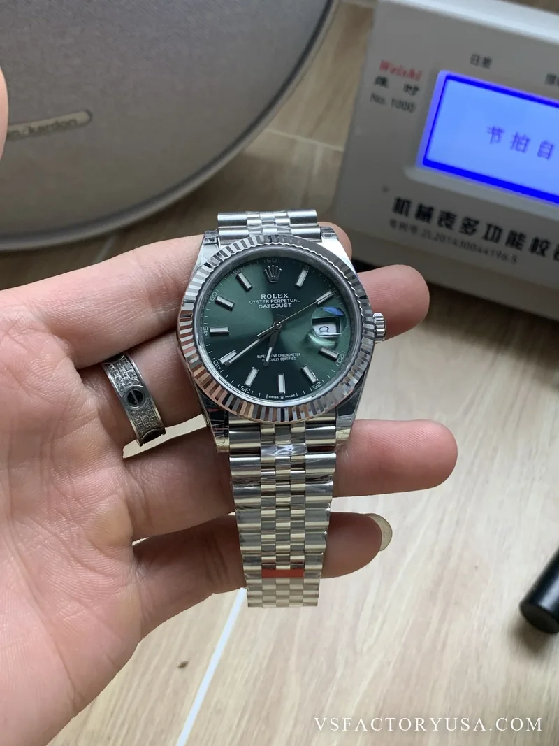 Rolex Datejust 41mm Mint Green Sunburst Dial Fluted Bezel Jubilee Bracelet 1:1 Super Clone