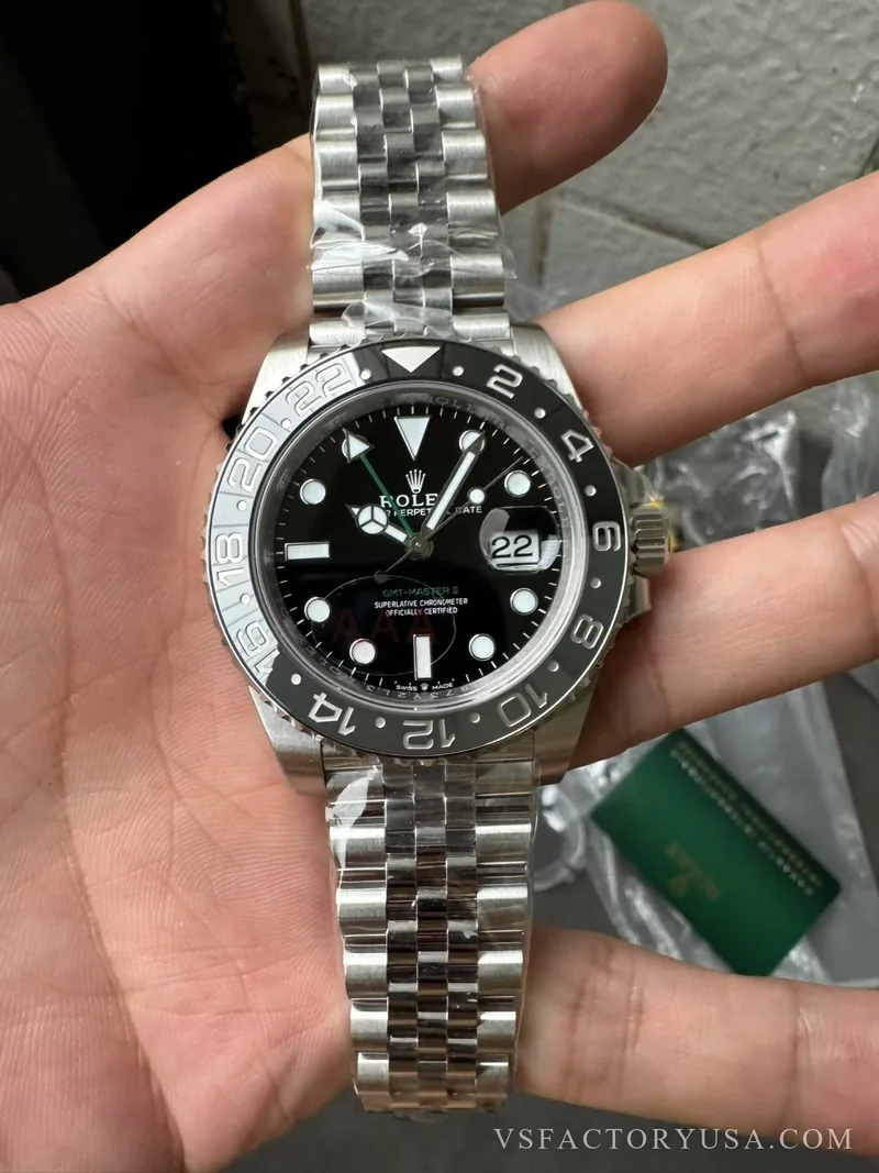 Rolex GMT-Master II Bruce WayneBlack/Grey Ceramic Bezel Jubilee Bracelet 1:1 Super Clone