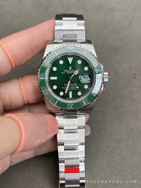 Rolex Submariner Date Hulk 116610LV Super Clone | VS Factory