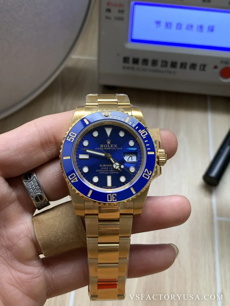Rolex Submariner Date Solid Gold Blue 41mm 1:1 Super Clone