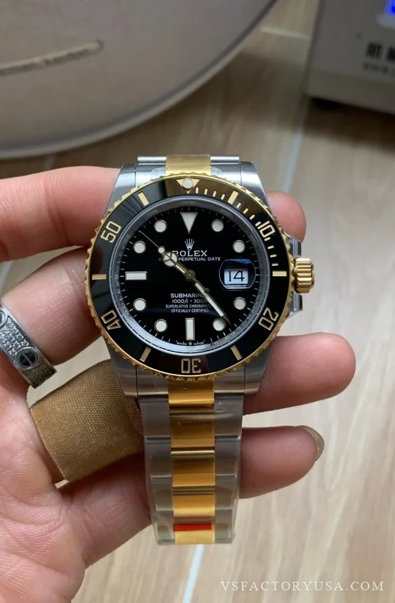Rolex Submariner Date Two-Tone Black 18K Yellow Gold 41mm 1:1 Super Clone